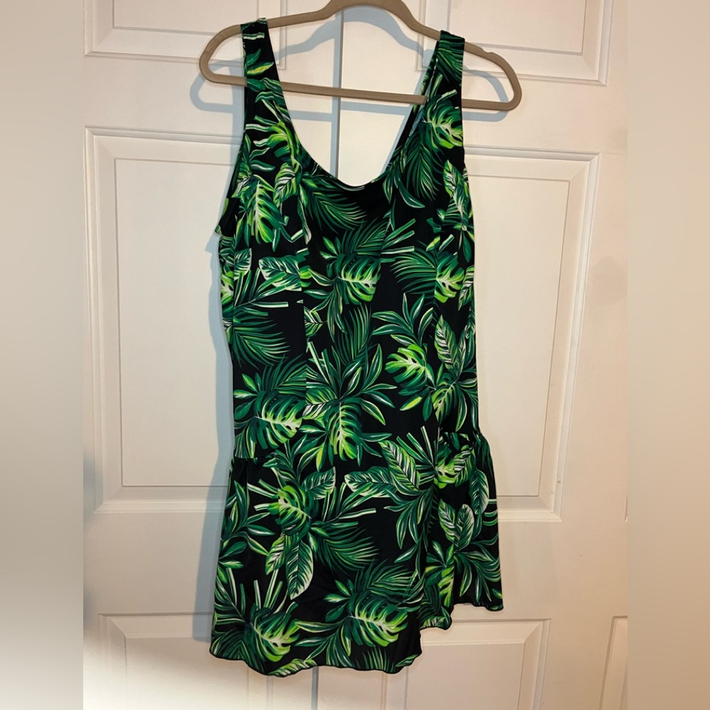 SPORTI SWIMDRESS WOMEN'S SZ. 26W- NWT